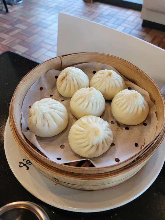 Jade Dumpling & Noodle House图片