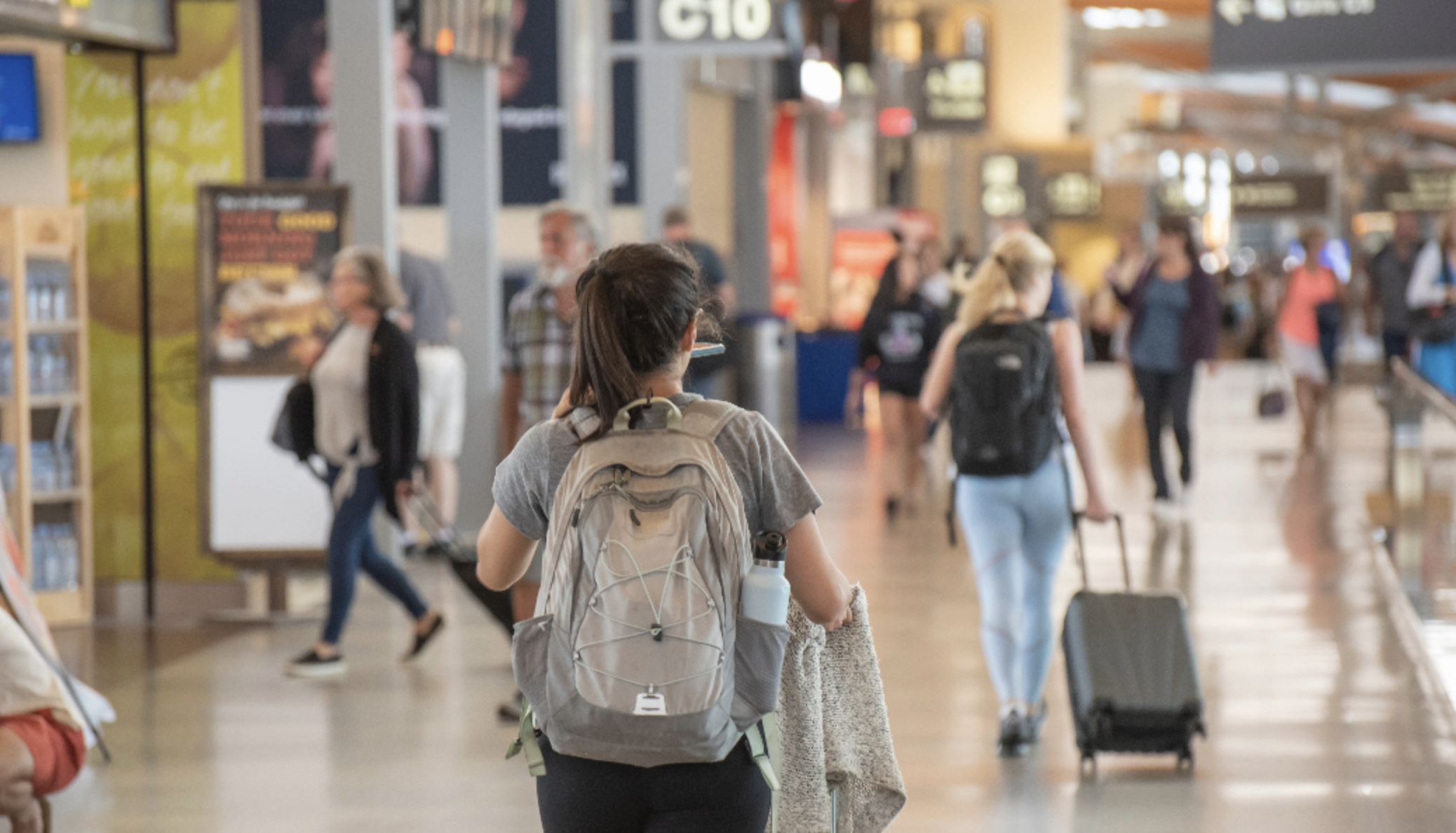 川普新政：轻微家庭犯罪案例或“享优先遣返”